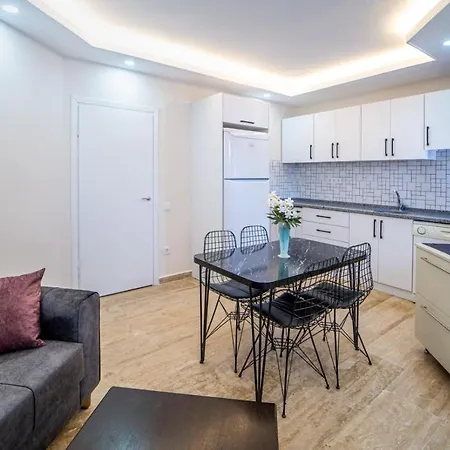Charming Flat With Shared Pool In Oludeniz Apartmán